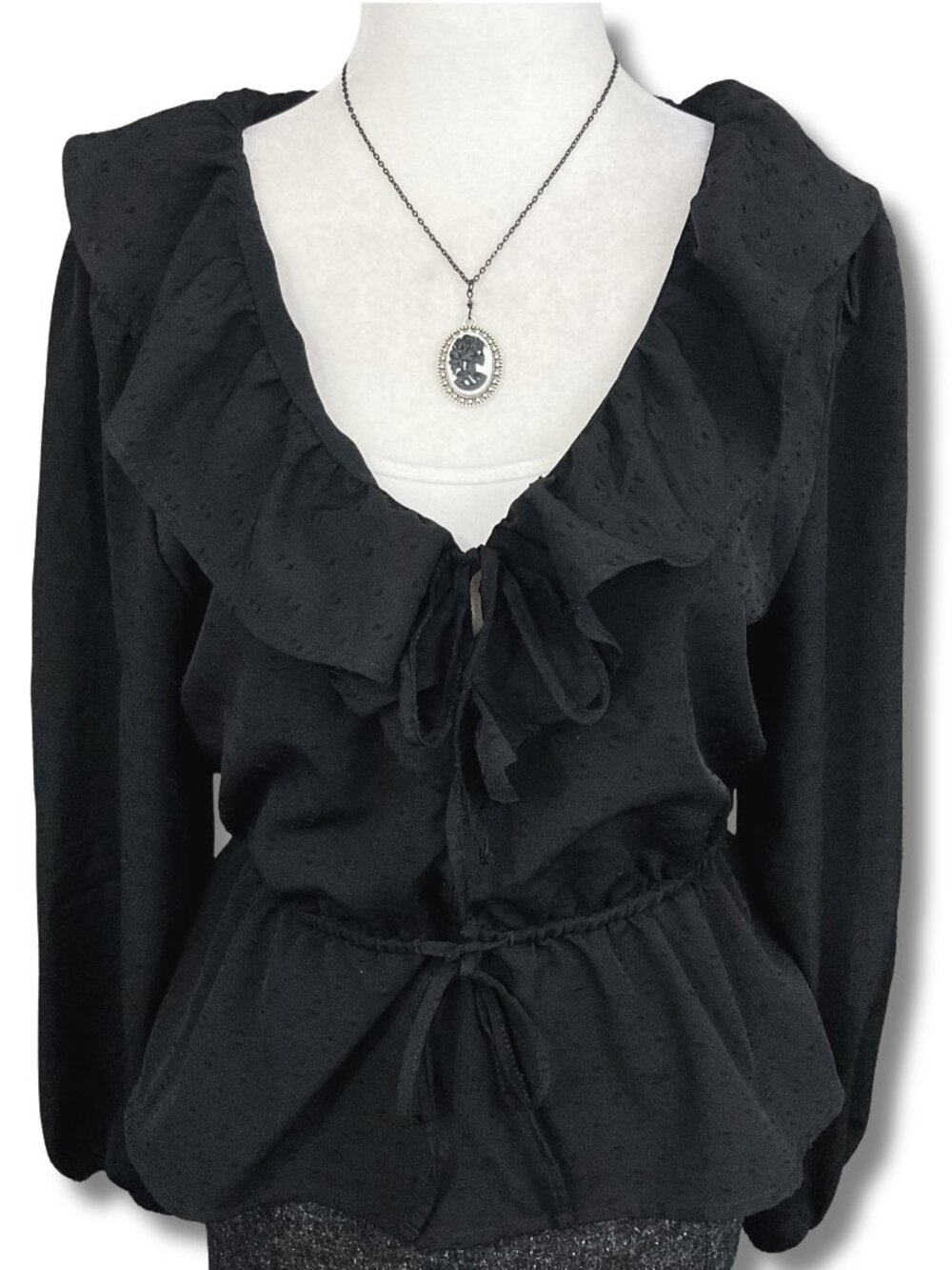 OLD NAVY Black dashed line polka dot-like pattern v-neck blouse MEDIUM shirt